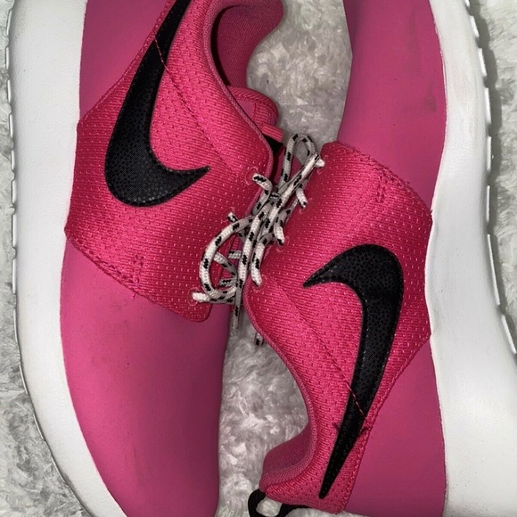 Nike Roshe GS Size 4.5Y - Picture 5 of 6